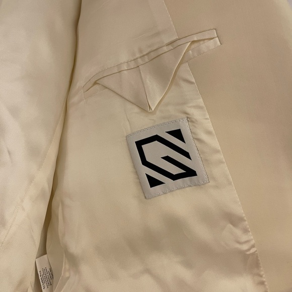 Designer brand- Giuseppe di morabito feather wool blazer(NEW) - Picture 12 of 13